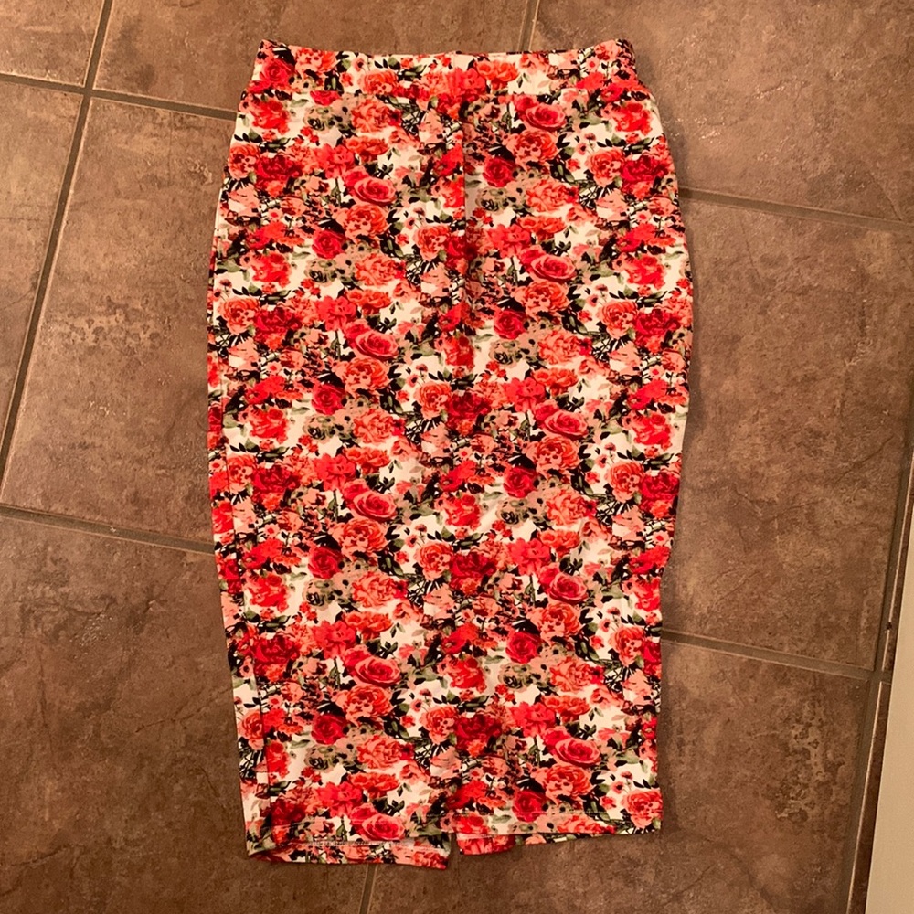 NWOT Gianni Bini Floral Pencil Skirt - Size XS